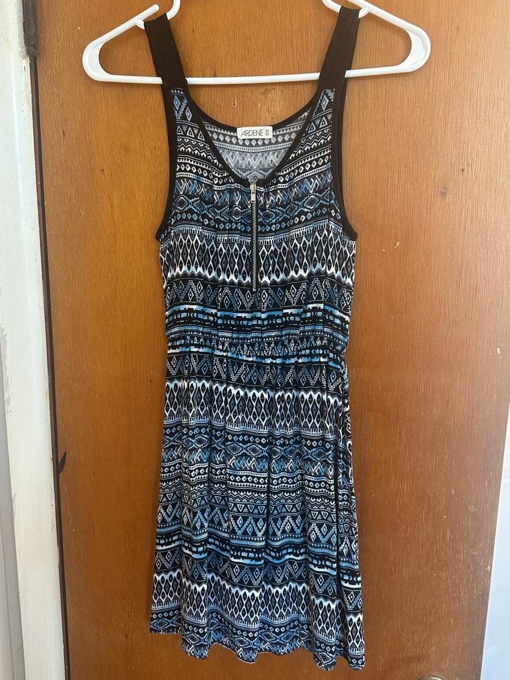 Geometric Mini Dress in Black & White Size XS - Ardene